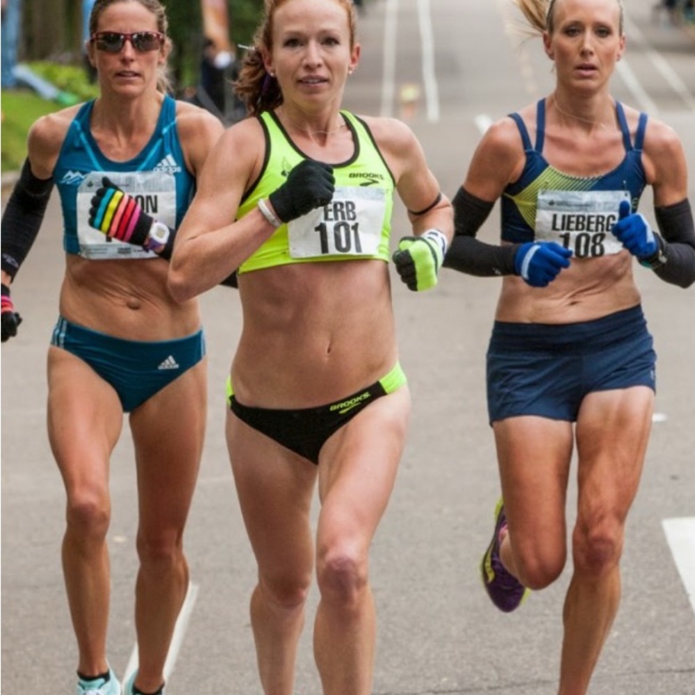 *Runners/Athletes* Grab your favorite outfit Sz XS-L Men’s too!!